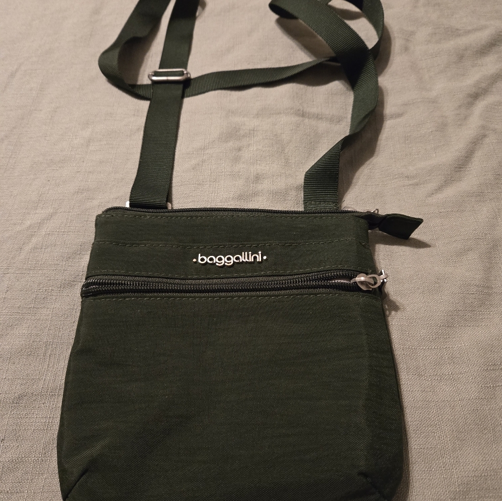 Baggallini Green Crossbody Bag